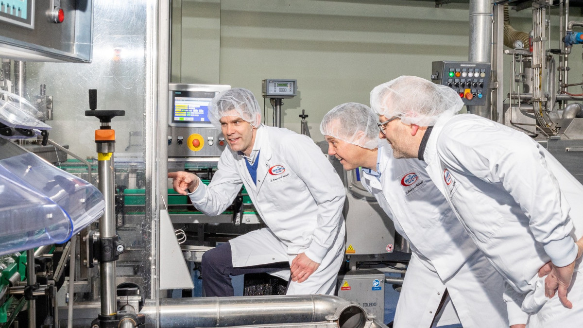 The Outsourcing Roadmap: Why the First Batch Isn’t a Strategy in Plant-Based Food Manufacturing