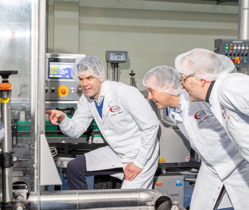 The Outsourcing Roadmap: Why the First Batch Isn’t a Strategy in Plant-Based Food Manufacturing